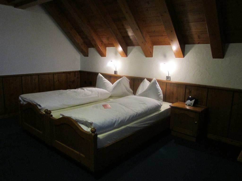 Hotel Zum Kreuz Аарау Екстер'єр фото