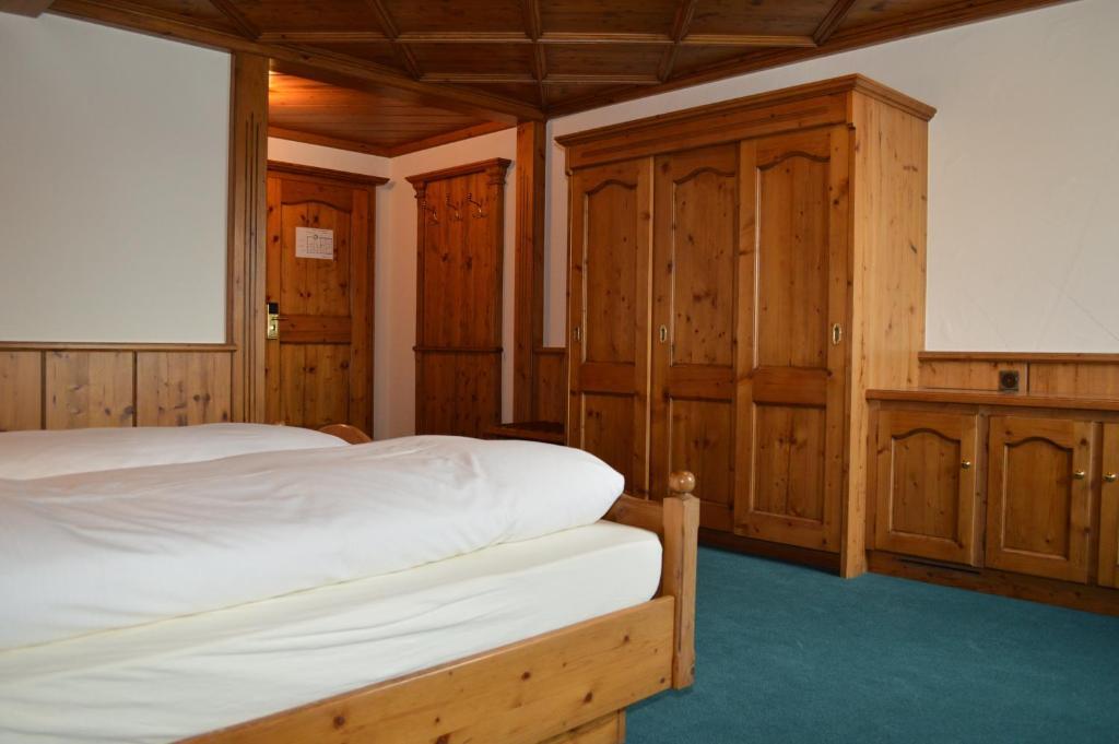 Hotel Zum Kreuz Аарау Номер фото